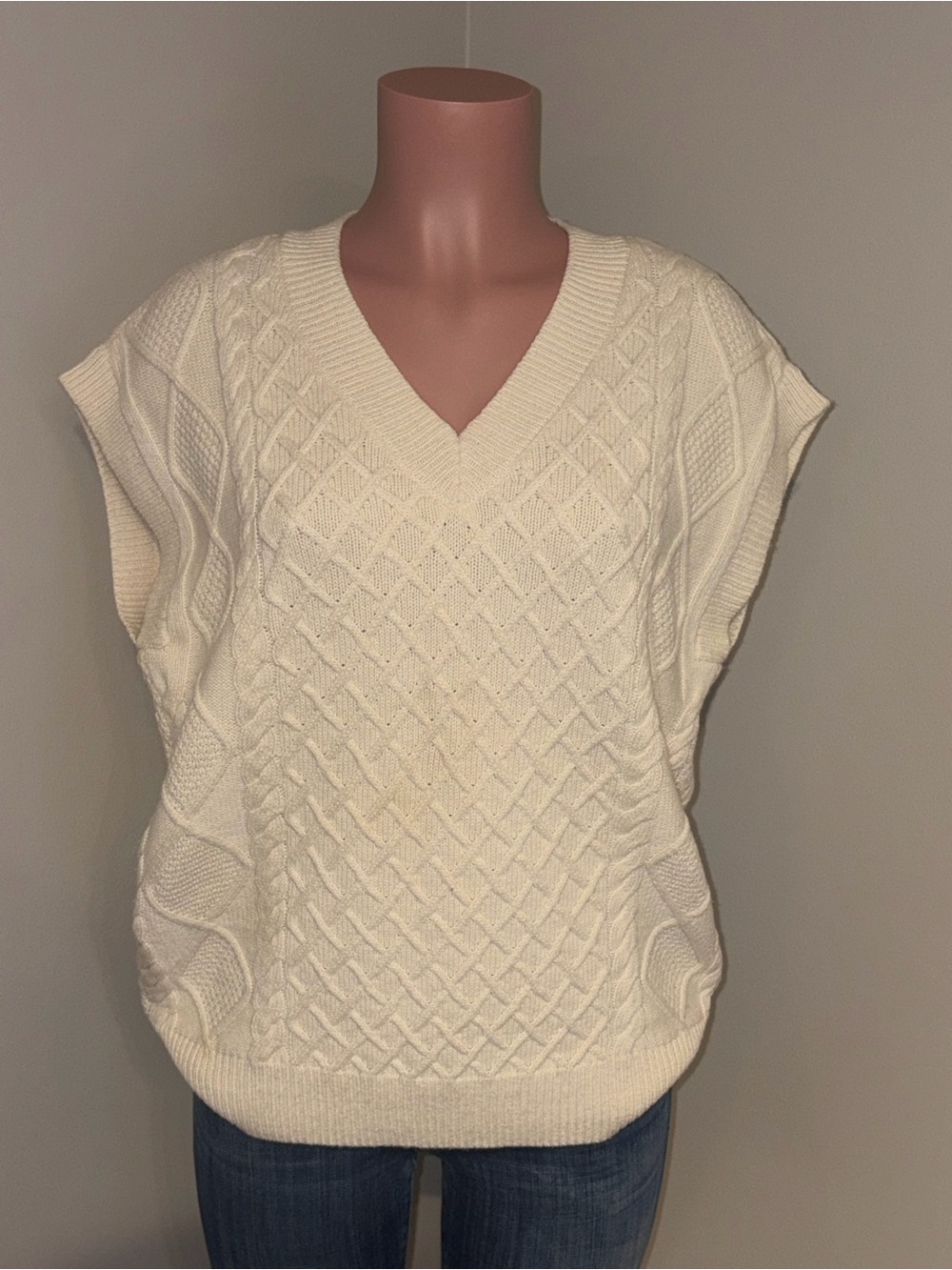 Madewell Cable-Knit V-Neck Sweater Vest. XXS